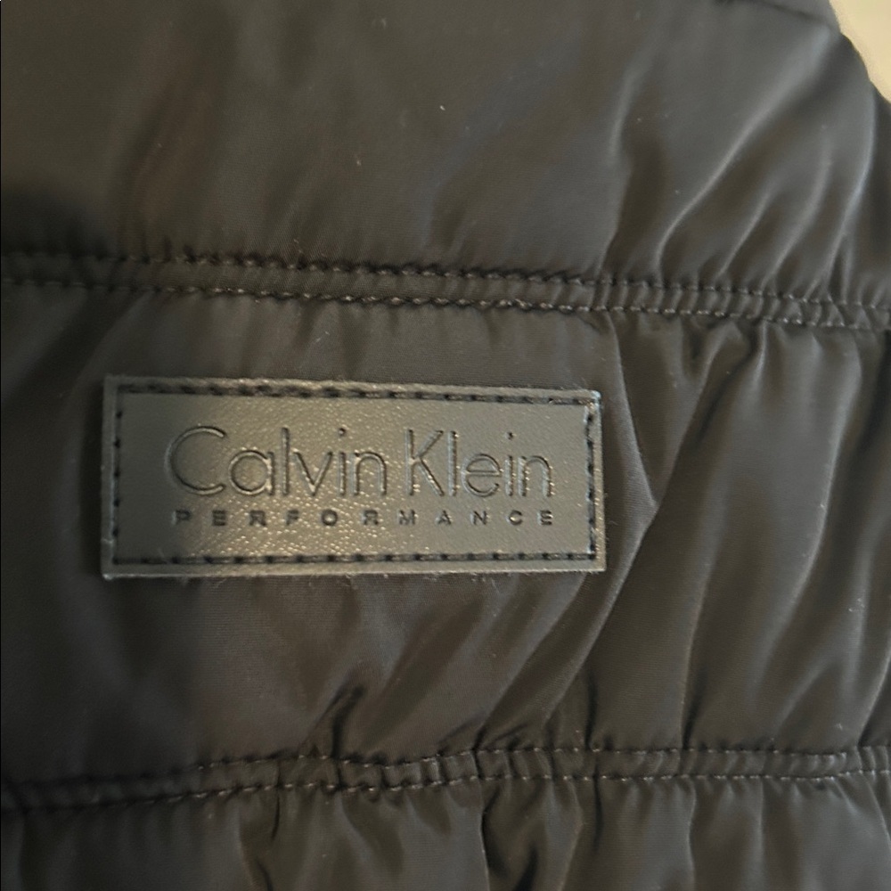 CALVIN KLEIN PERFORMANCE PUFFER VEST BLACK QUILTED ZIP UP SHERPA TRIM SZ M - Picture 7 of 12